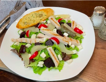 Salade de poitrine de dinde et de betterave rouge marinée – NOUVEAU