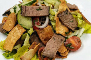 Seared beef Fattoush salad 1 26135 web e1555965362912