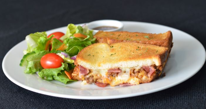 Bacon Grilled Cheeseburger Bake